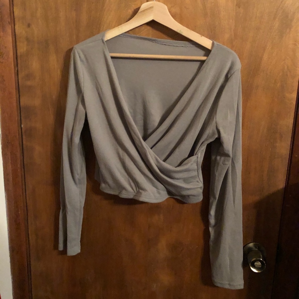 Criss cross grey crop top